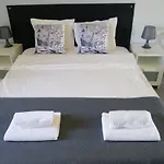 Cala Balmins Sea View Apartman *